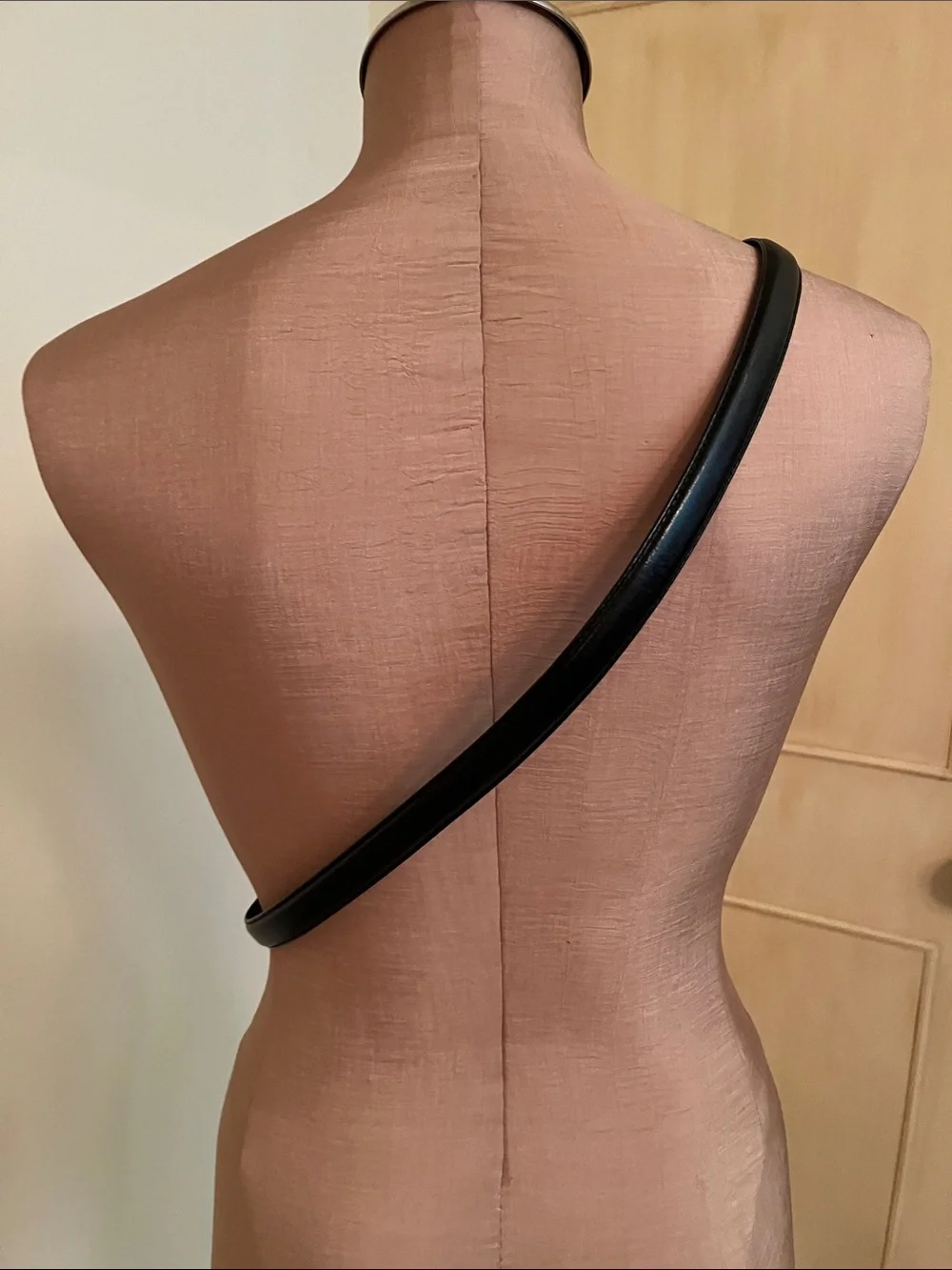 FOSSIL Contemporary Black Leather Chain-Link Waist Belt with Silver Hardware L